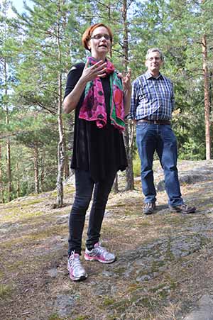 Anna Peltola ja Anders Mickos haluaisivat kirjoittaa reseptin luontoon.