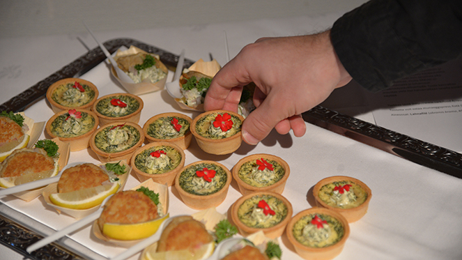 Tuotesovelluksia pohdittaessa vain luovuus on rajana. Särjestä valmistetaan esimerkiksi herkullista jauhelihaa.